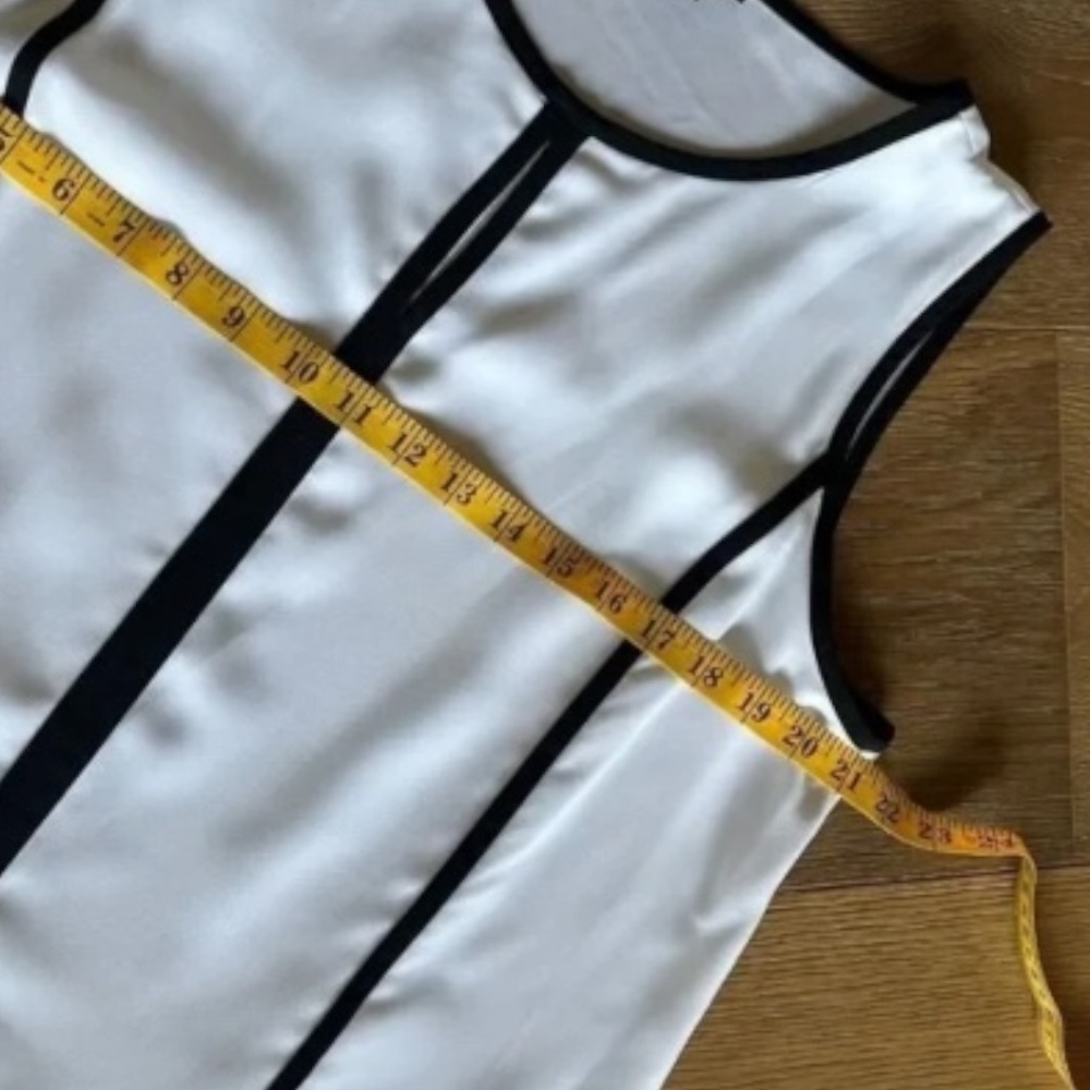 HALOGEN Tipped Sleeveless Top Bright White Jewel Neck Keyhole Blouse Size L - Picture 7 of 9